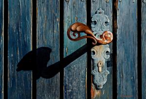 015 frank colaguori painting blue door lock